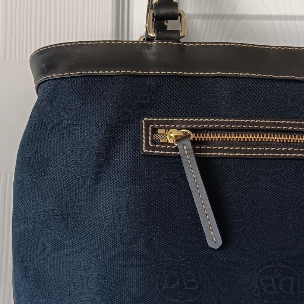 Dooney & Bourke Signature Logo Navy Canvas Bag Black Leather Straps and Trim - Picture 8 of 16